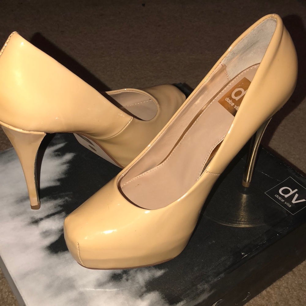 Dv by dolce vita beyla patent leather heels